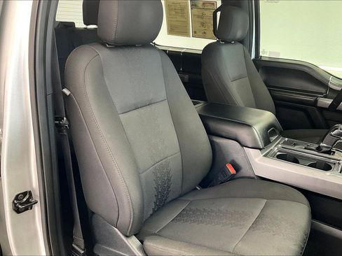 Used 2019 Ford F150 XLT w/ Equipment Group 302A Luxury AWD/4WD image 6