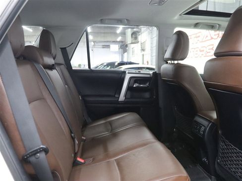 Used 2022 Toyota 4Runner Limited AWD/4WD image 24