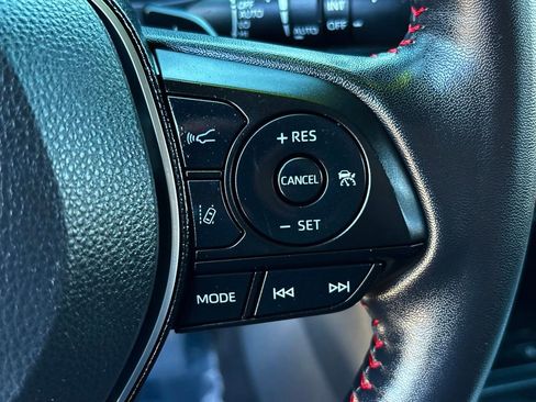 Used 2022 Toyota RAV4 Prime XSE AWD/4WD image 19