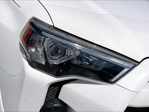 Used 2019 Toyota 4Runner SR5 Premium AWD/4WD image 26