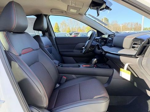 New 2026 Nissan Kicks SR w/ Cold Weather Package FWD image 10