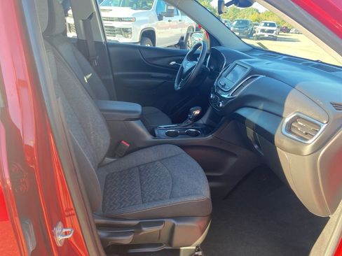 Used 2022 Chevrolet Equinox LT image 19