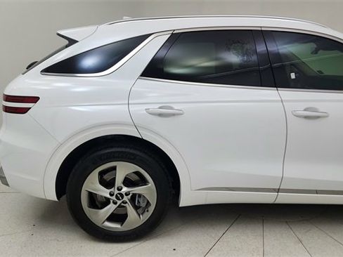 Used 2026 Genesis GV70 2.5T image 12