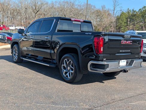 Used 2023 GMC Sierra 1500 SLT w/ SLT Premium Package image 6