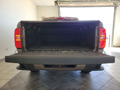 Used 2016 Chevrolet Colorado LT w/ LT Convenience Package image 13