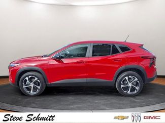 New 2026 Chevrolet Trax RS w/ Driver Confidence Package FWD video 2