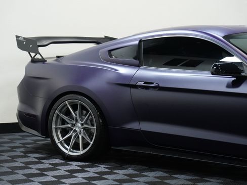 Used 2018 Ford Mustang GT Premium w/ GT Performance Package RWD image 13