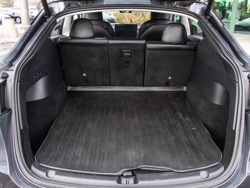 Used 2021 Tesla Model Y Long Range image 23