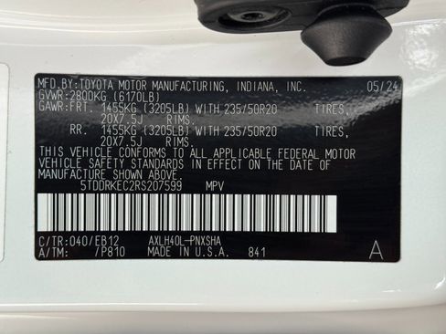 Used 2024 Toyota Sienna XSE image 47