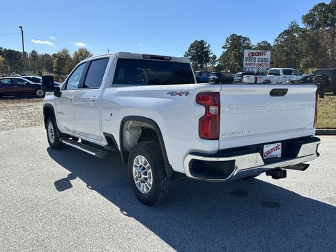 Used 2024 Chevrolet Silverado 2500 LT image 7