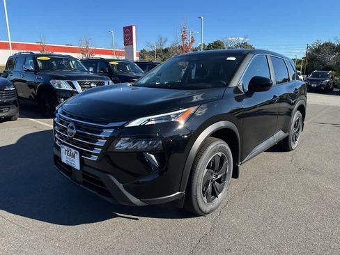 New 2026 Nissan Rogue SV image 3