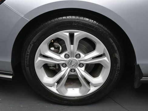 Used 2025 Honda Accord LX image 31