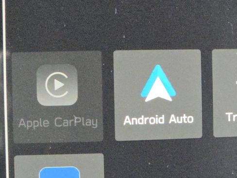 Used 2025 Subaru Forester Limited w/ Popular Package #2 image 6