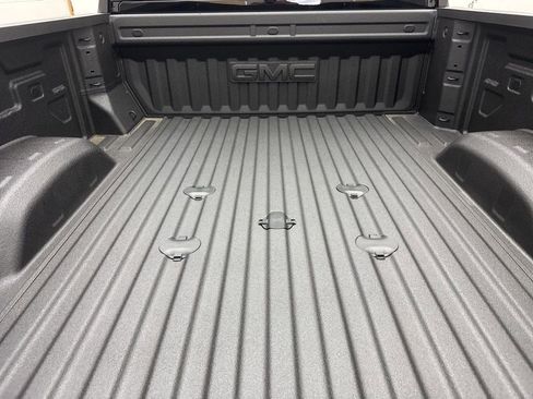 New 2026 GMC Sierra 2500 AT4 w/ AT4 Premium Plus Package AWD/4WD image 6