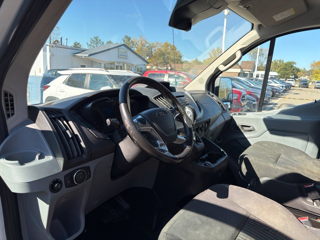 Used 2017 Ford Transit 250 130 Low Roof w/ Exterior Upgrade Package RWD image 12