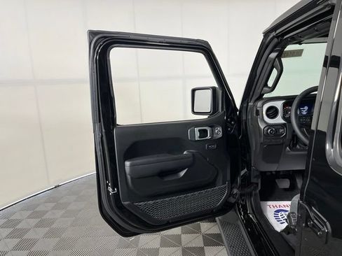 Used 2026 Jeep Wrangler Unlimited Sport AWD/4WD image 13