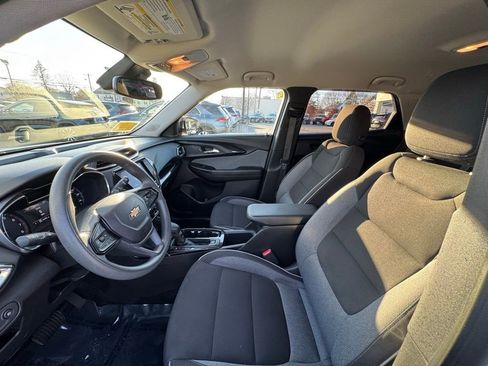 Used 2023 Chevrolet TrailBlazer LT w/ Convenience Package image 21