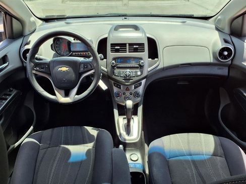 Used 2012 Chevrolet Sonic LT FWD image 9