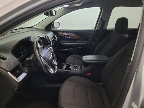 Used 2020 GMC Terrain SLE w/ Driver Convenience Package AWD/4WD image 17