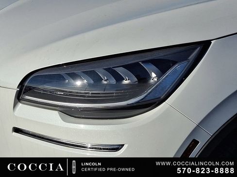Certified 2024 Lincoln Aviator Reserve w/ Elements Package Plus AWD/4WD image 9