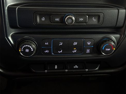 Used 2018 Chevrolet Silverado 1500 Custom w/ Texas Edition image 18