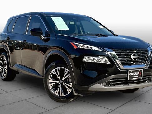 Certified 2023 Nissan Rogue SV FWD image 3