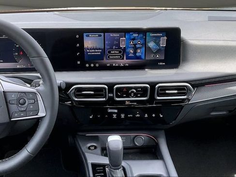 New 2026 Nissan Sentra SV w/ SV Convenience Package FWD image 6