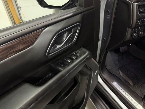 Used 2023 Chevrolet Tahoe LT w/ LT Signature Plus Package image 12