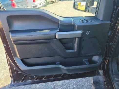 Used 2018 Ford F150 XLT w/ Equipment Group 302A Luxury AWD/4WD image 16