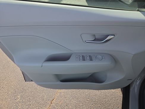 New 2026 Hyundai Kona Limited FWD image 5