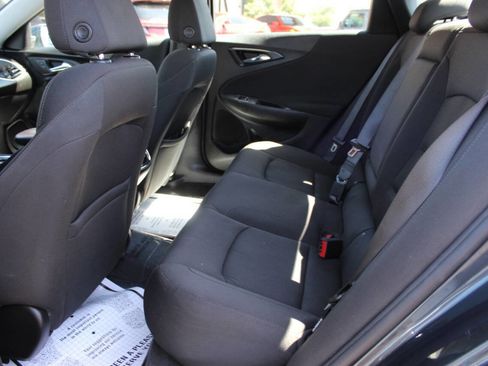 Used 2021 Chevrolet Malibu LT image 14