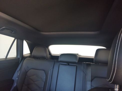 New 2026 Volkswagen Atlas Cross Sport SE image 12