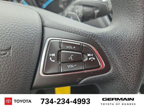 Used 2017 Ford Escape SE w/ Equipment Group 201A FWD image 25