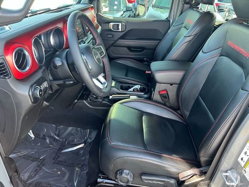 Used 2019 Jeep Wrangler Unlimited Rubicon image 16