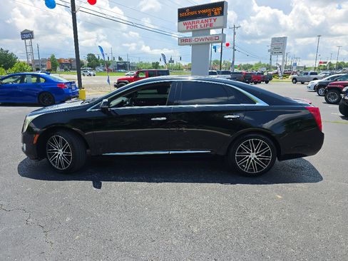 Used 2016 Cadillac XTS Luxury w/ Driver Awareness Package FWD image 11
