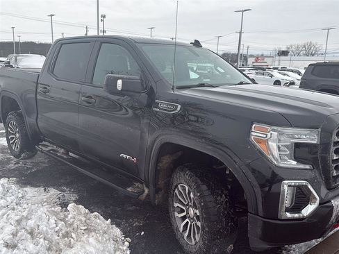 Used 2020 GMC Sierra 1500 AT4 w/ AT4 Premium Package image 2