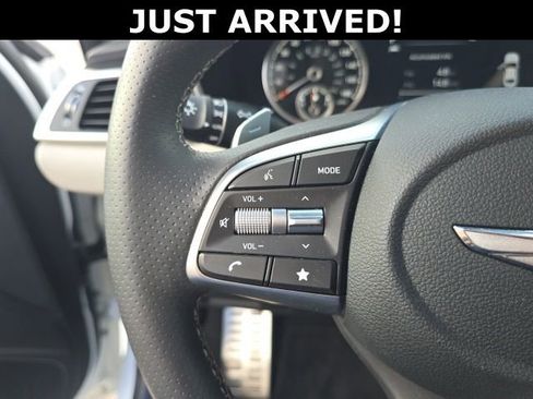 Used 2022 Genesis G70 3.3T RWD image 15