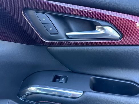 Used 2025 Chevrolet Traverse Z71 AWD/4WD image 21