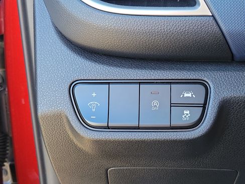 Used 2023 Kia Seltos S FWD image 12