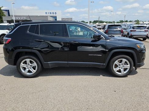 Used 2024 Jeep Compass Sport AWD/4WD image 6