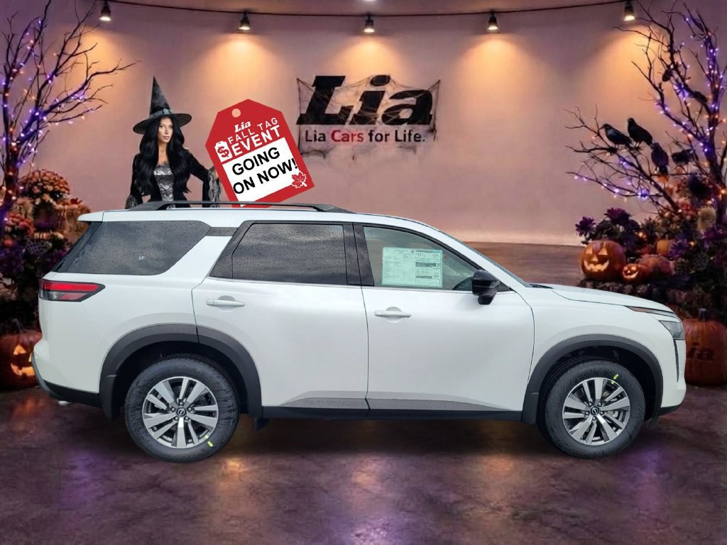 New 2026 Nissan Pathfinder SL AWD/4WD image 2