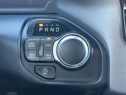 Used 2022 RAM 1500 Big Horn AWD/4WD image 10