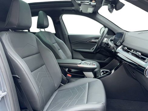 Used 2025 BMW X2 xDrive28i image 18