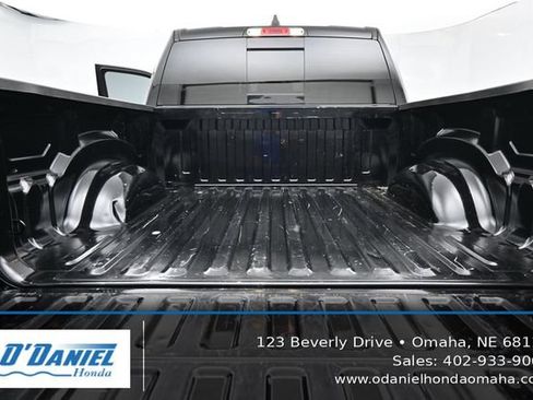 Used 2022 RAM 1500 Laramie AWD/4WD image 36