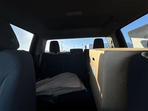 New 2026 Chevrolet Silverado 3500 LT image 13