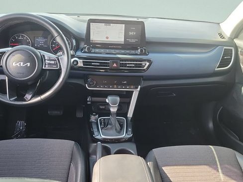 Used 2022 Kia Seltos S FWD image 21