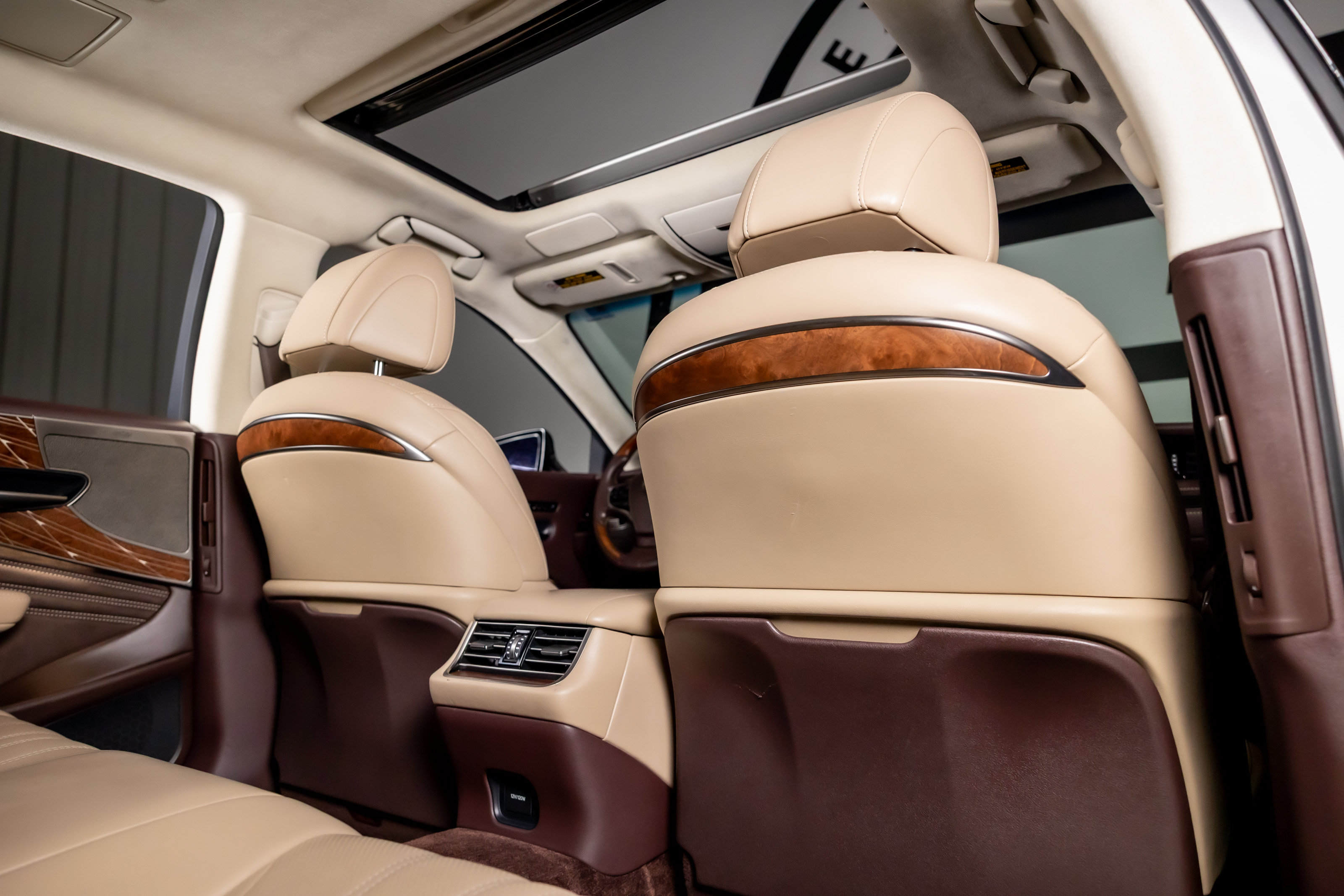 Used 2018 Lexus LS 500 AWD w/ Interior Upgrade Package image 22