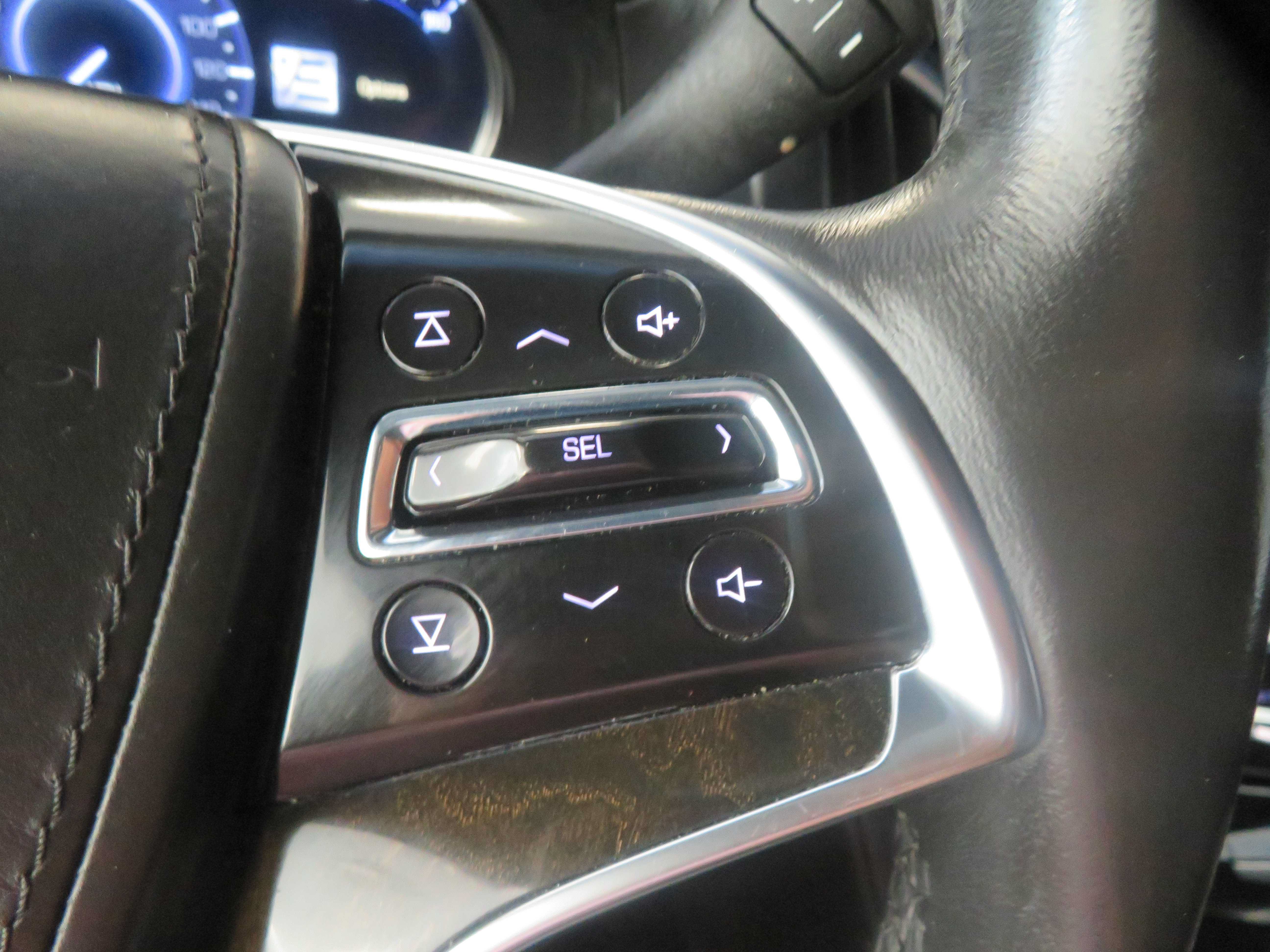 Used 2016 Cadillac Escalade ESV Platinum AWD/4WD image 36