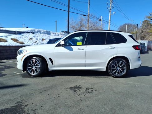 Used 2022 BMW X5 xDrive40i w/ M Sport Package image 4