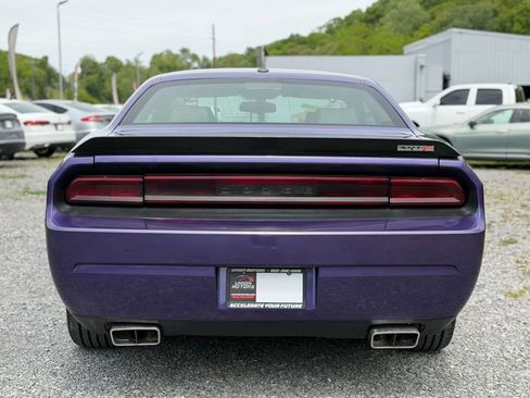 Used 2010 Dodge Challenger SRT8 w/ SRT Option Group II RWD image 8